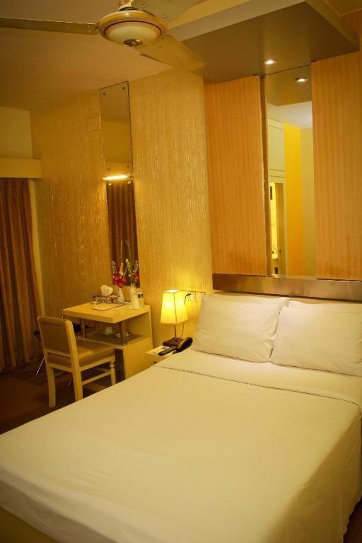 Hotel Ornate Dhaka Exterior photo