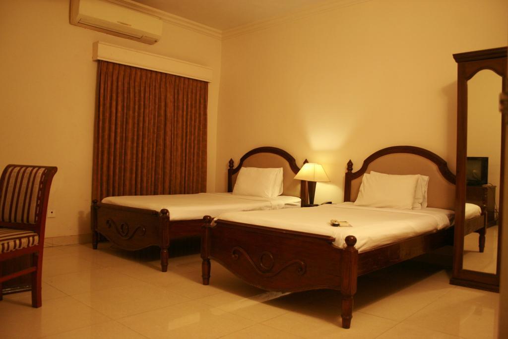 Hotel Ornate Dhaka Exterior photo