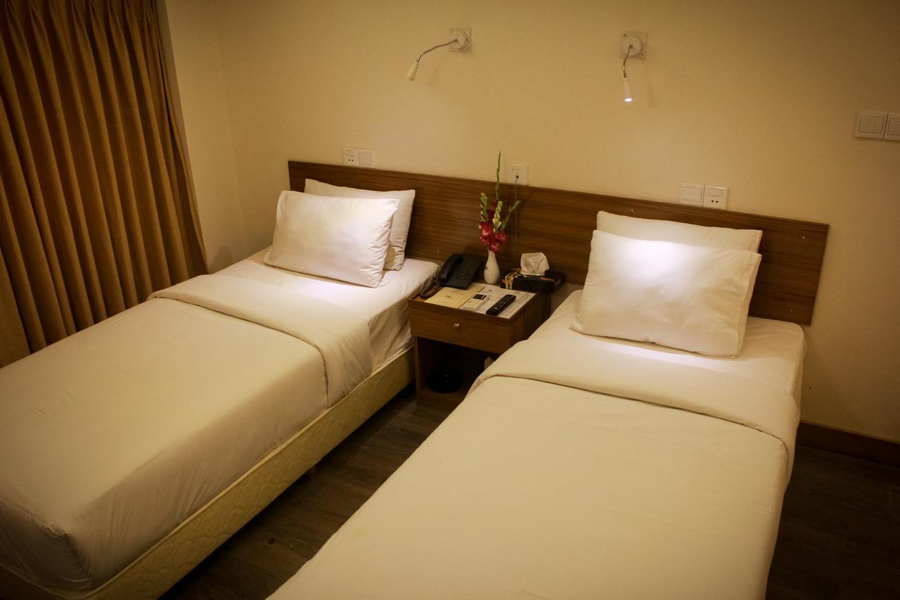 Hotel Ornate Dhaka Exterior photo